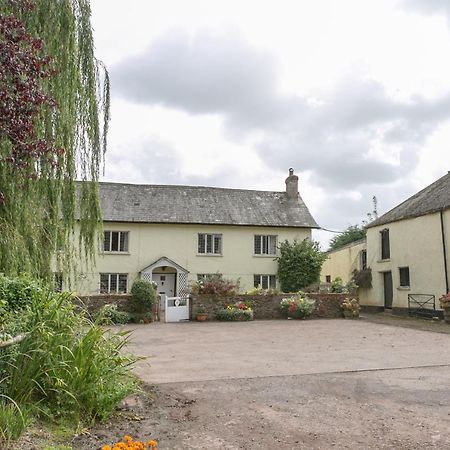 Lower Ford Farm Panzió Cullompton Kültér fotó