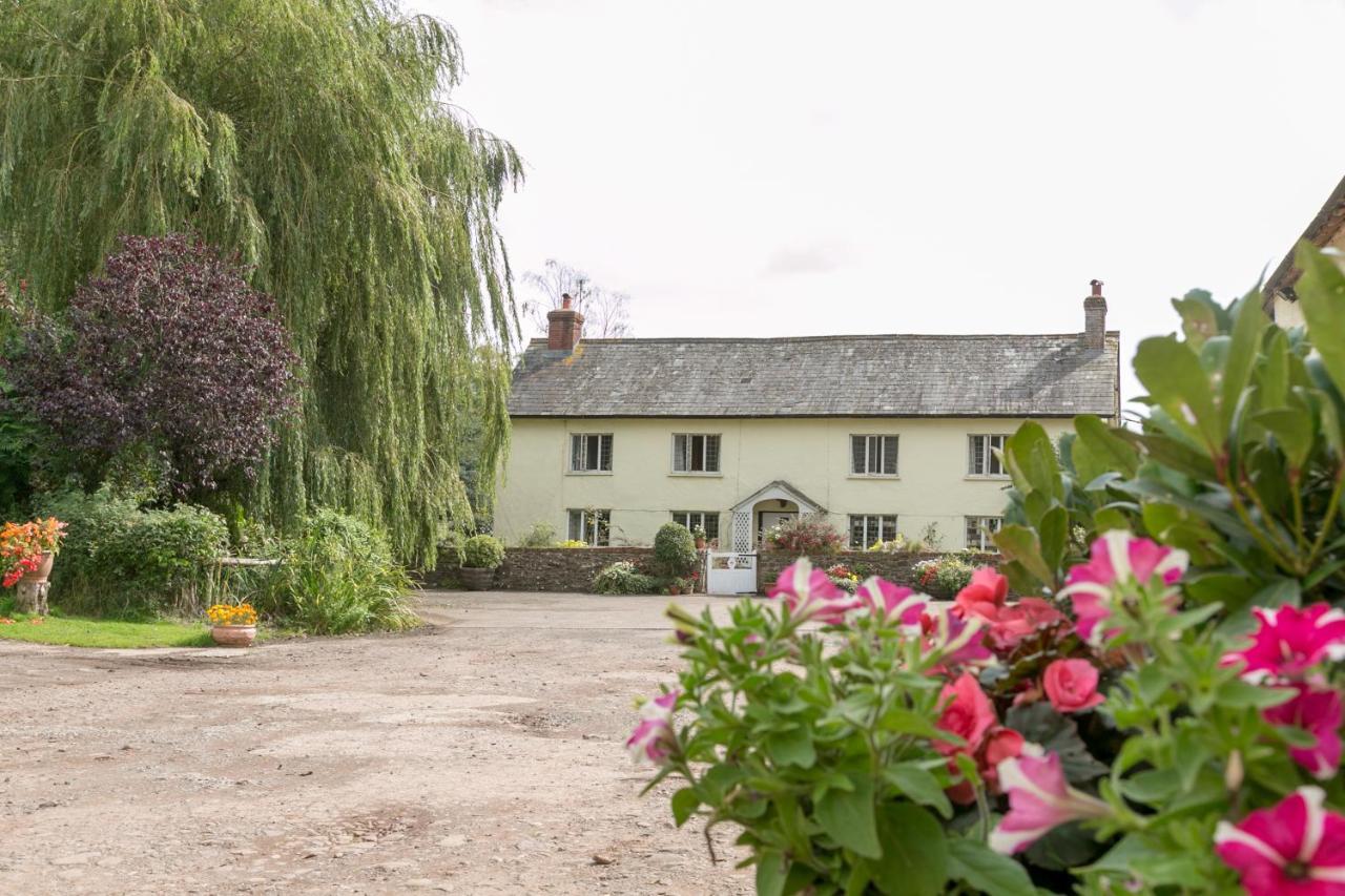 Lower Ford Farm Panzió Cullompton Kültér fotó