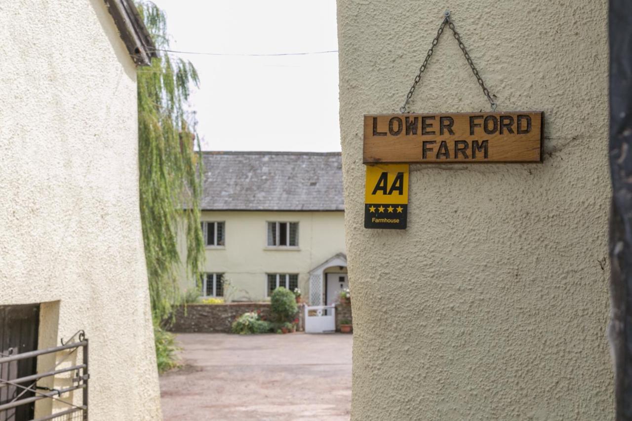 Lower Ford Farm Panzió Cullompton Kültér fotó